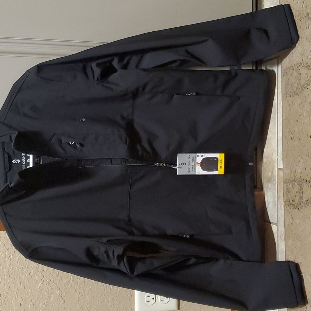 Free country softshell jacket